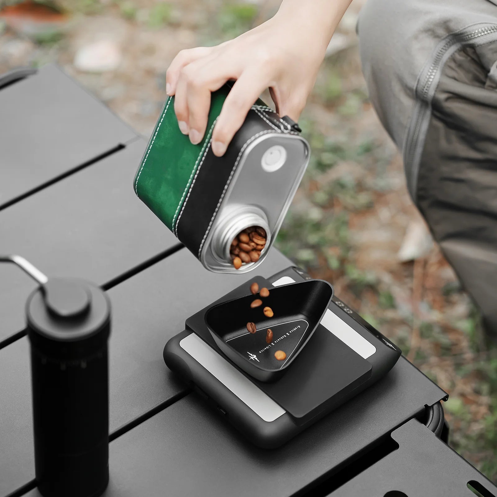 MHW-3BOMBER BEANBOAT COFFEE BEAN DOSING CUP