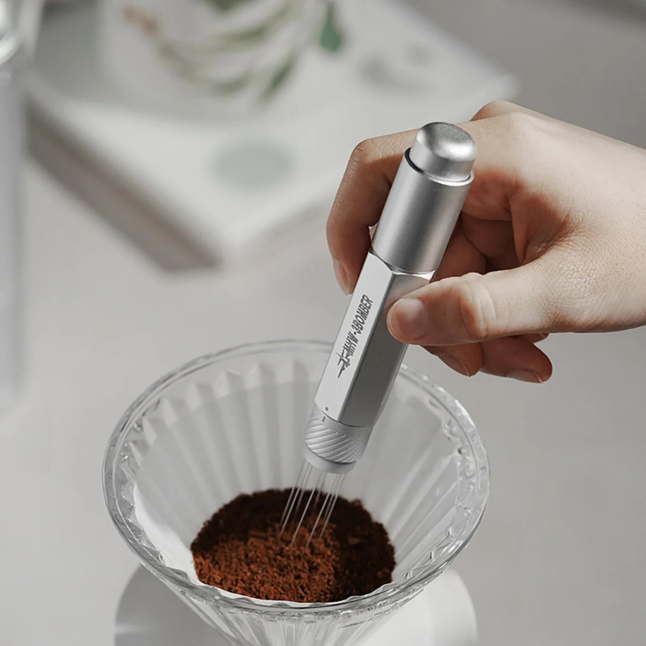 MHW-3BOMBER LIGHTNING NEEDLE DISTRIBUTOR PRO