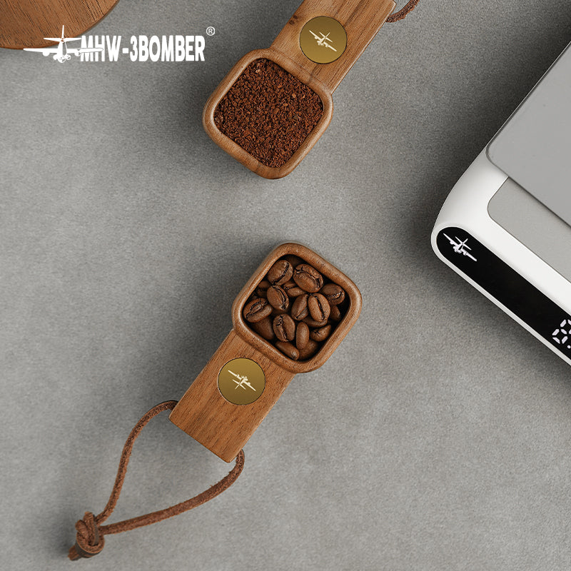 MHW-3BOMBER JOVE SOLID WOOD MEASURING SPOON